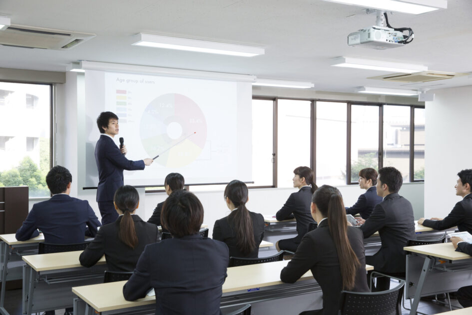 22卒Web面接会が開始！ 22年卒の特徴と指導のポイント